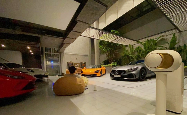Nhà siêu giàu của Cường Đô La: Gara xịn xò chứa toàn siêu xe, bộ sưu tập trực thăng gây choáng - Ảnh 2.