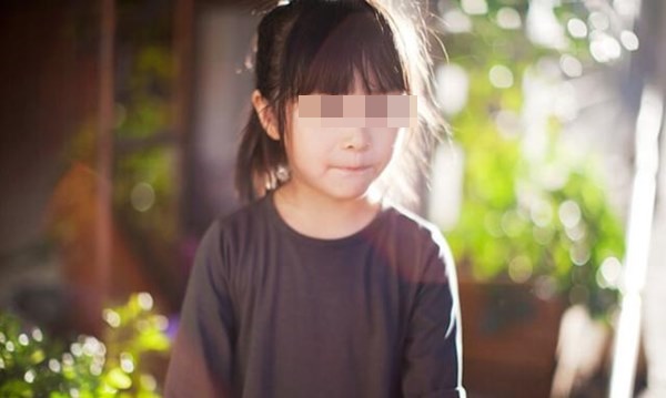 Con gái 5 tuổi bị sưng ngực, dậy thì sớm vì mẹ cho ăn quá nhiều món bổ dưỡng: BS cảnh báo những dấu hiệu dậy thì sớm ở bé gái mà bố mẹ phải nhớ - Ảnh 3.
