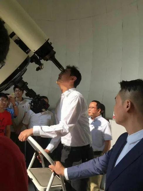 Khi các tỷ phú Mỹ đam mê làm từ thiện, khoe cuộc sống xa xỉ, những người giàu có nhất Trung Quốc lựa chọn khác biệt như thế nào? - Ảnh 4.