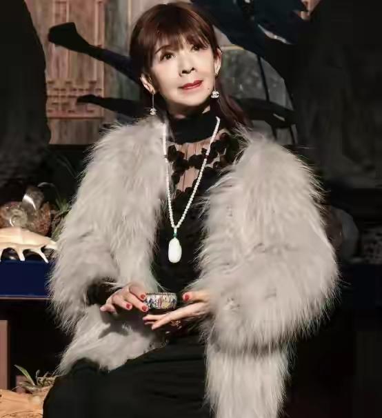 Cụ 80 tuổi có khí chất thời thượng khiến ai cũng mắt tròn mắt dẹt, nghe bí quyết trẻ đẹp càng thêm khâm phục - Ảnh 4.