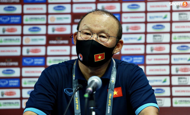 HLV Park Hang-seo yêu cầu học trò không đắm chìm trong chiến thắng, hướng đến 3 điểm tiếp theo - Ảnh 1.