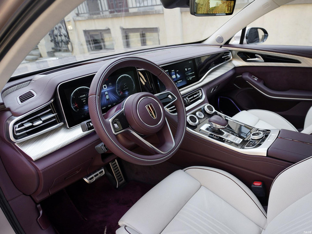 52 chiếc Maybach của Trung Quốc Hongqi H9 là quà tặng cho huy chương vàng Olympic năm nay - Ảnh 6.