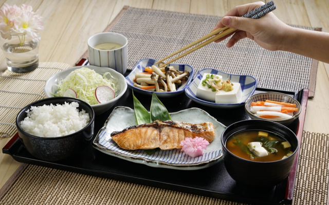 Tại sao người Nhật lại sống trường thọ bậc nhất thế giới: Có 2 món người Nhật ít ăn để sống thọ hơn, người Việt lại tiêu thụ nhiều - Ảnh 4.