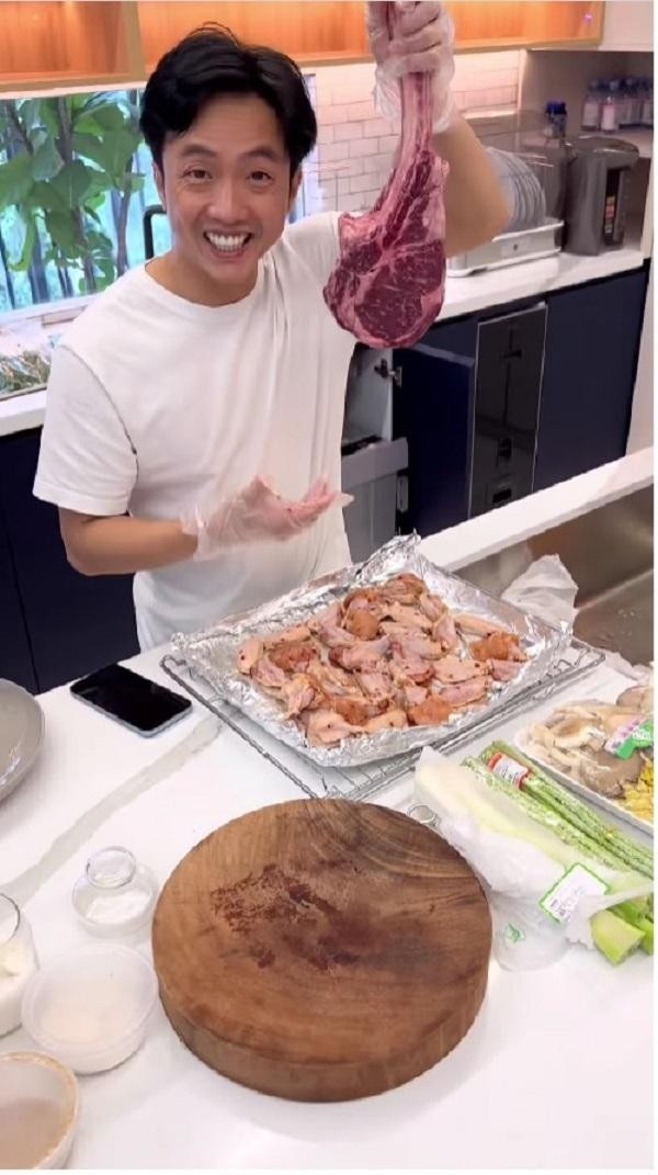 Chồng của loạt mỹ nhân Việt trổ tài nấu nướng không kém ai - Ảnh 9.