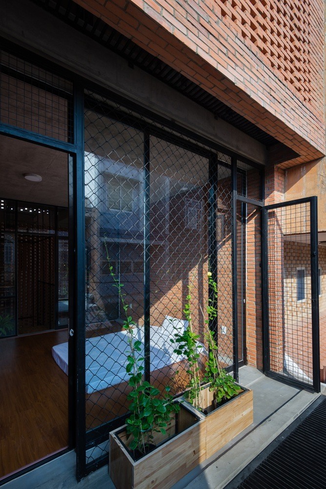 Ngôi nhà không trát vữa khiến ai cũng phải trầm trồ - Ảnh 8.