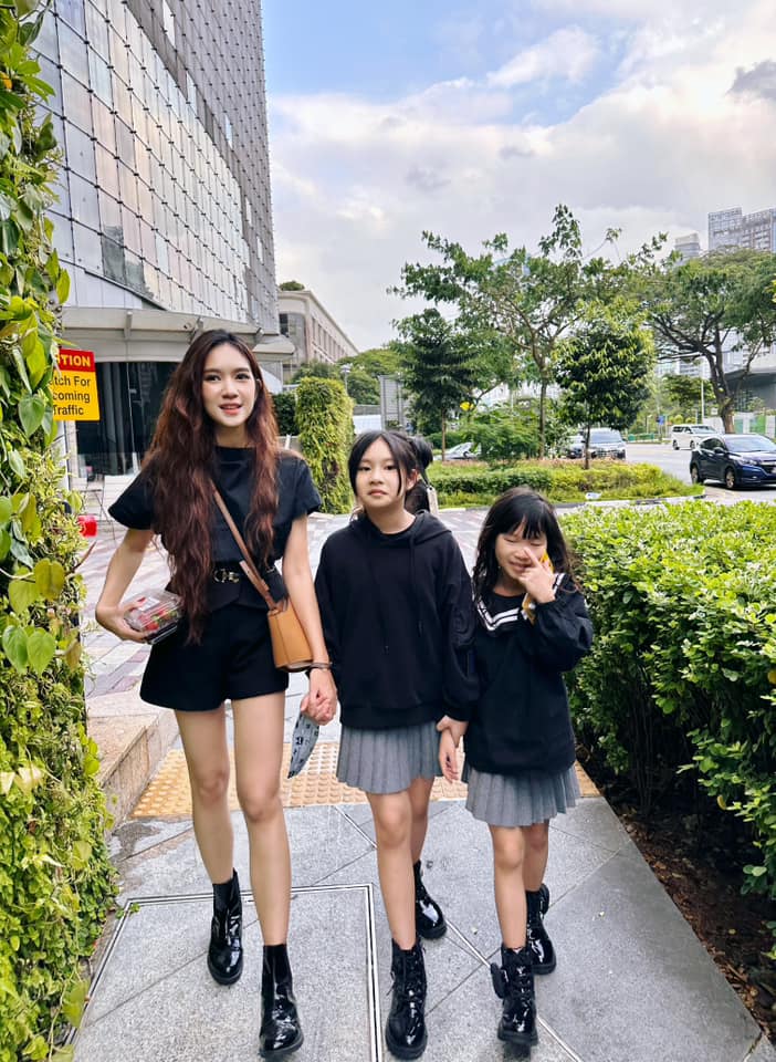 Bà xã Lý Hải: 4 con vẫn đẹp đáng ngưỡng mộ, hôn nhân không màu mè, khoe mẽ nhưng hạnh phúc bậc nhất showbiz Việt - Ảnh 3.