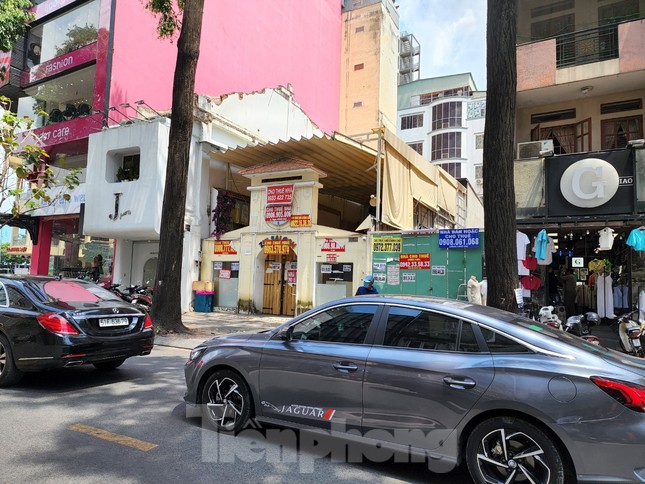 Mặt bằng ‘đất vàng’ cho thuê ở TPHCM ế chỏng chơ - Ảnh 16.