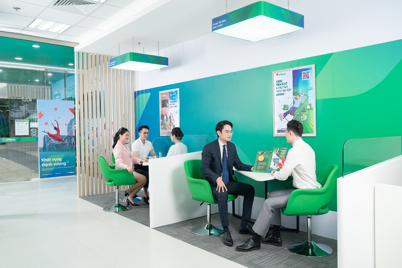 Đón sinh nhật tuổi 30, VPBank dành 25 tỷ đồng quà tặng khách hàng - Ảnh 2.