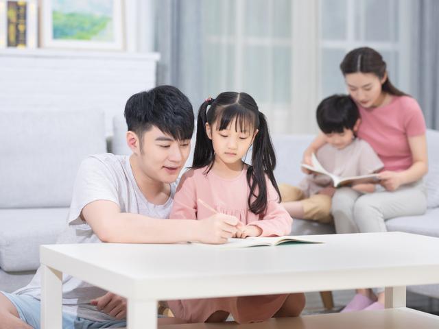 5 kiểu trẻ trời sinh đã mang "gen học sinh giỏi", cha mẹ cần chú ý bồi dưỡng - Ảnh 3.