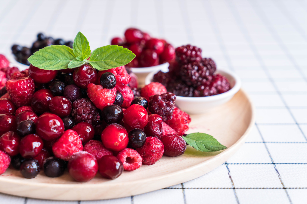 frozen-mixed-berry-2276-1658724107.jpg