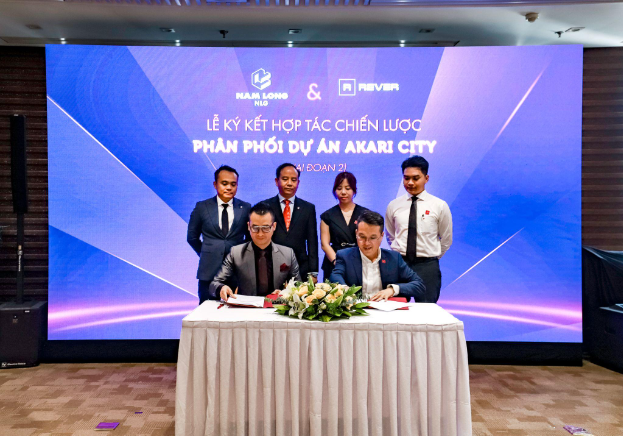 Nam Long ký kết hợp tác hệ thống 10 đại lý phân phối dự án Akari City - Ảnh 1.