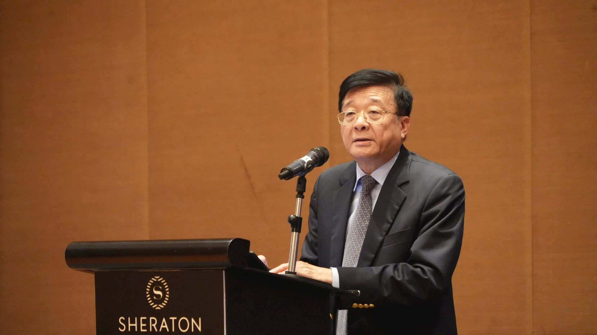 TS. Nguyễn Quốc Hùng: Quản trị rủi ro trong ngân hàng tại Việt Nam được đặt ra một cách nghiêm túc và cấp bách - Ảnh 2.