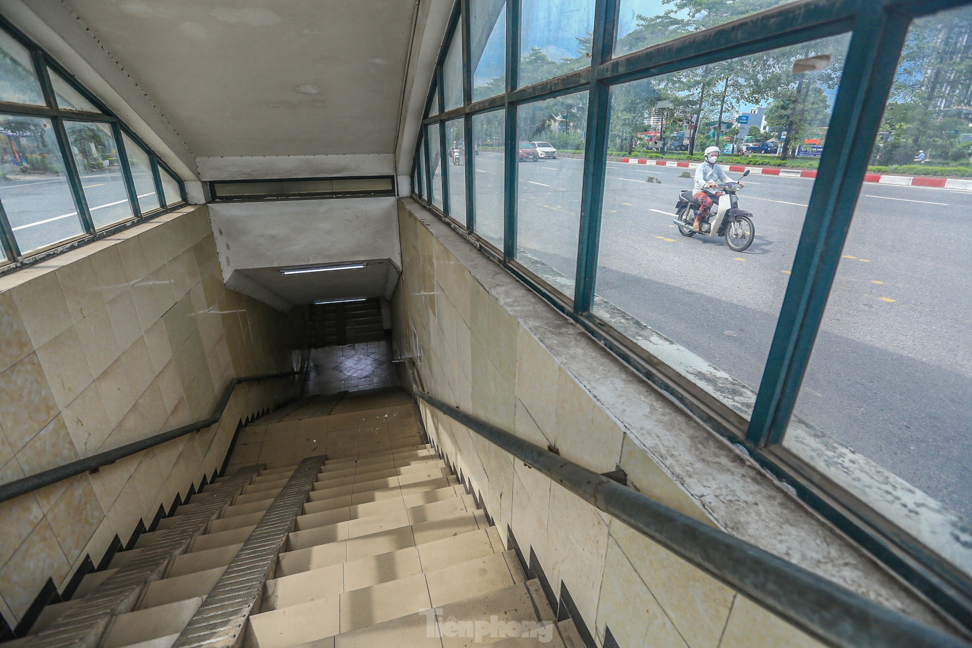 Hầm đi bộ bạc tỷ đang bị 'lãng quên' ở Hà Nội - Ảnh 14.
