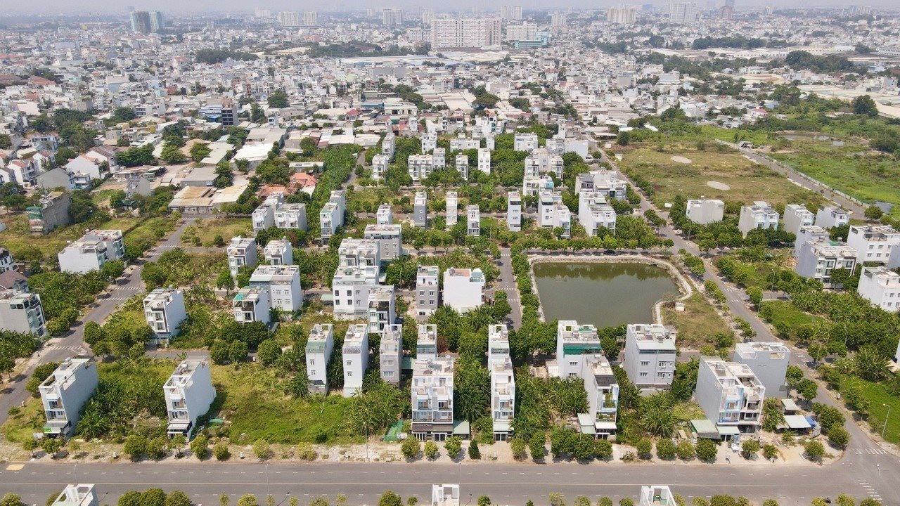 Phó Thủ tướng Chính phủ yêu cầu giữ lại phương pháp thặng dư khi định giá đất - Ảnh 1.