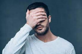 Gánh nặng nợ trái phiếu, nhiều doanh nghiệp bất động sản báo lỗ triền miên - Ảnh 1.
