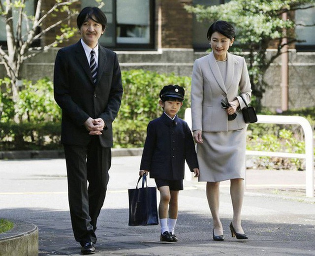 “Nhật Hoàng tương lai” gây sốt với phong thái nho nhã, chững chạc ở tuổi 15, nhìn vào mới hiểu thế nào là khí chất vương giả thực sự - Ảnh 8.