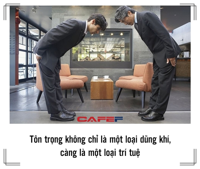 Câu chuyện tỷ phú và lão ăn mày đi mua bánh ngọt: Bài học kinh doanh “đắt giá hơn vàng” về lòng tôn trọng mà ai cũng cần biết - Ảnh 2.