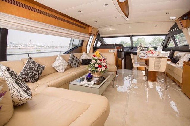 Lý Nhã Kỳ và cuộc sống viên mãn ở tuổi 38: Sự nghiệp thăng hoa, giàu tới mức mua đồ hiệu theo lô nhưng vẫn cô đơn lẻ bóng - Ảnh 9.