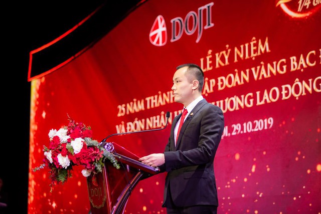 Chân dung người kế nghiệp sáng giá của Tập đoàn DOJI: Tuổi đời chưa đến 40, là chuyên gia đá quý quốc tế đầu tiên tại Việt Nam - Ảnh 1.