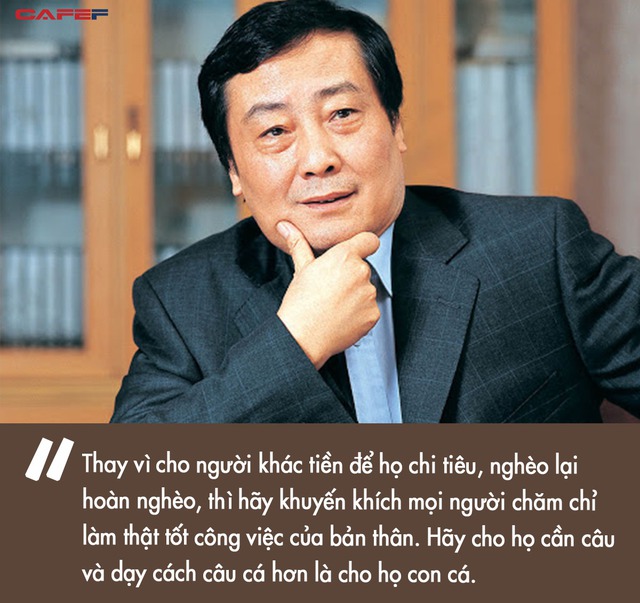 Vị tỷ phú ngoi lên từ dưới đáy xã hội, 42 tuổi mới bắt đầu khởi nghiệp rồi trở thành Vua giải khát giàu nhất Trung Quốc: Thời tới cản không kịp, nếu bạn có yếu tố then chốt này - Ảnh 3.