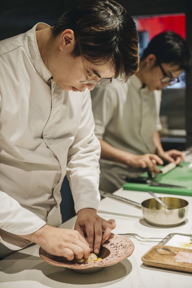 Bếp trưởng nhà hàng Hà Nội lọt top 100 châu Á: Bỏ sự nghiệp nước ngoài, về nước với công thức thành công chỉ sau 2 năm - Ảnh 16.