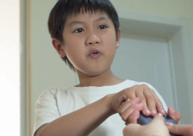 Bao nhiêu đứa trẻ bị hủy hoại bởi câu nói “Con còn nhỏ mà” và lời cảnh tỉnh cho các bậc phụ huynh yêu con mù quáng - Ảnh 1.