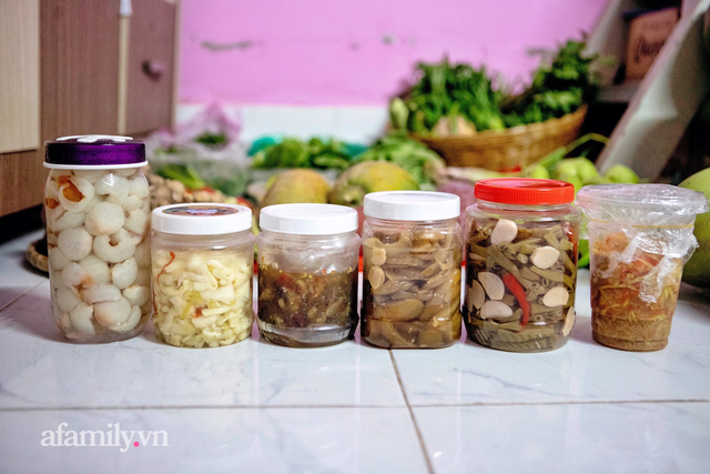 Cọng hành, bó cải bỗng thành của quý của nhiều gia đình tại Sài Gòn, thay đổi luôn cách dùng rau thịt trong mỗi bữa ăn! - Ảnh 1.