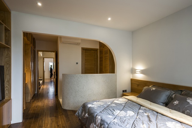 Ngôi nhà cắt khoét siêu art chiếm spotlight cả khu phố: Design bên trong xịn không kém, sân thượng chill như quán cafe - Ảnh 13.