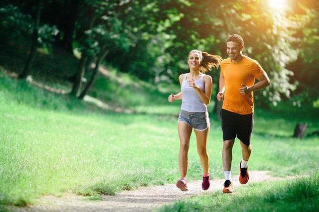 Nhìn cách đàn ông chi tiền là biết vị thế họ ở đâu: Bốn loại tiền này tiêu càng nhiều thì bản thân càng giàu có - Ảnh 2.
