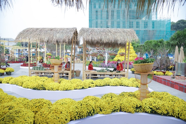 Chùm ảnh hội hoa xuân Tết 2022 tại khu trưng bày bất động sản lớn nhất trung tâm Sài Gòn - Ảnh 8.