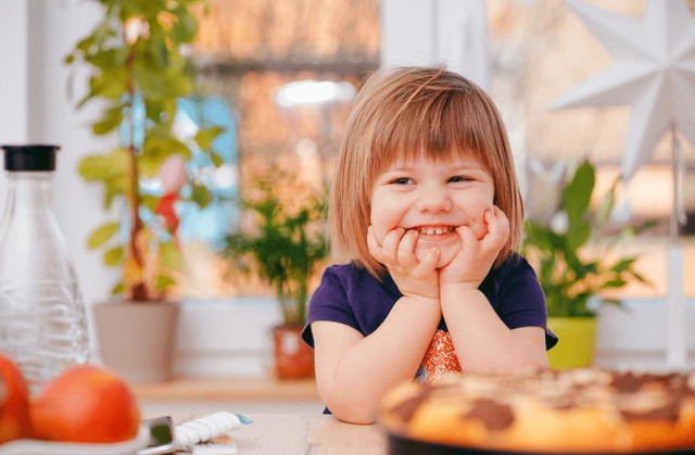 Dù giàu hay nghèo, hãy dạy con điều này nếu muốn tương lai giàu có: Quan trọng hơn cả kiếm tiền - Ảnh 1.