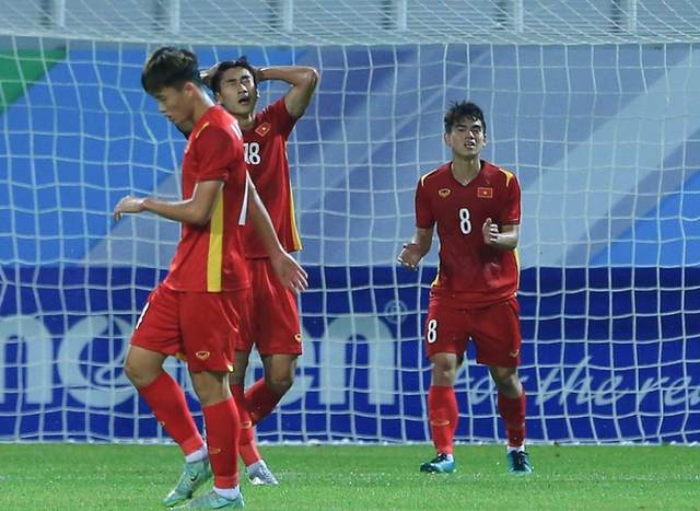 15 phút khó quên của cầu thủ U23 Việt Nam khi phải làm thủ môn bất đắc dĩ - Ảnh 12.