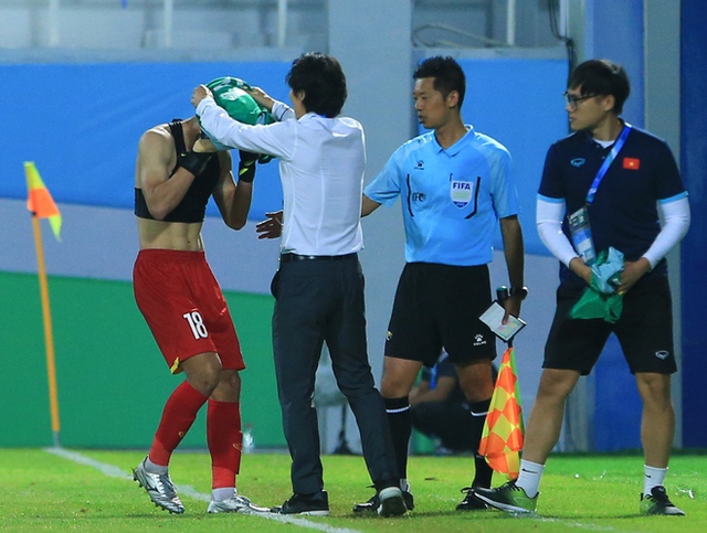 15 phút khó quên của cầu thủ U23 Việt Nam khi phải làm thủ môn bất đắc dĩ - Ảnh 5.