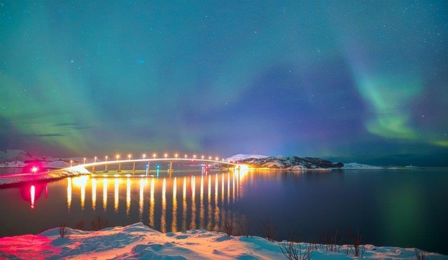 Hòn đảo không tồn tại thời gian - Ảnh 2.