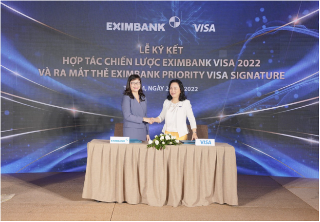 Eximbank và tổ chức thẻ Visa Quốc tế hợp tác và ra mắt dòng thẻ cao cấp mới - Ảnh 1.