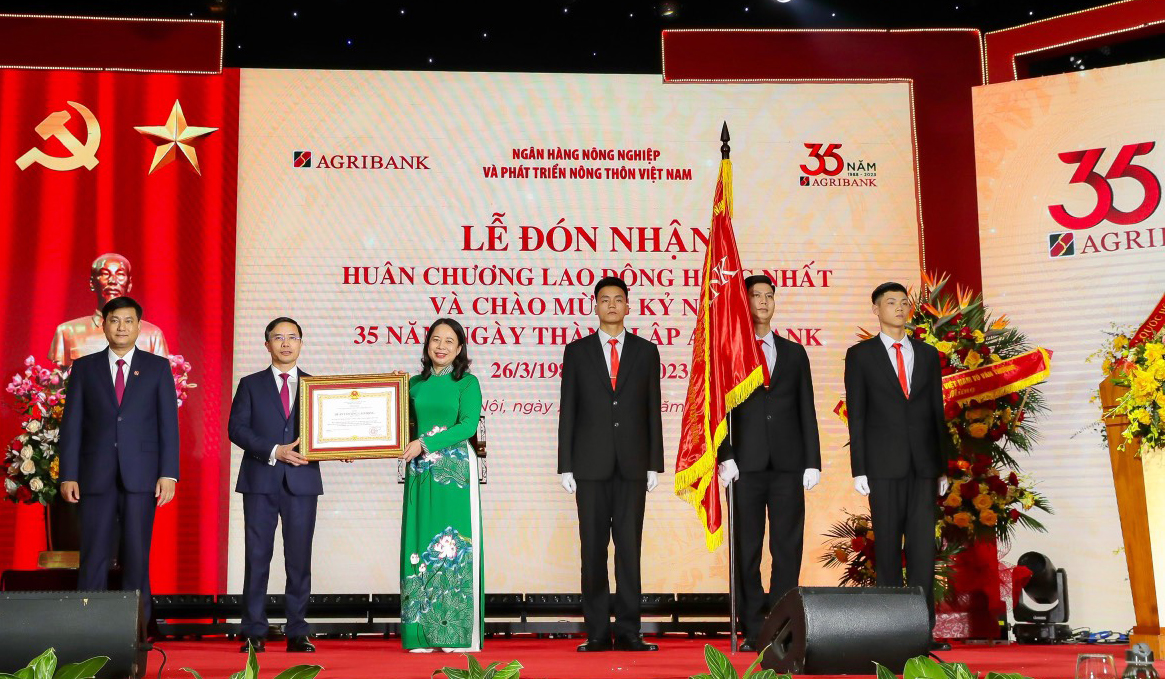 Agribank – Hành trình 35 năm - Ảnh 6.
