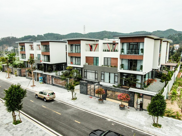 Cộng hưởng nhiều giá trị, đất nền shop villas Vân Đồn được săn đón - Ảnh 1.