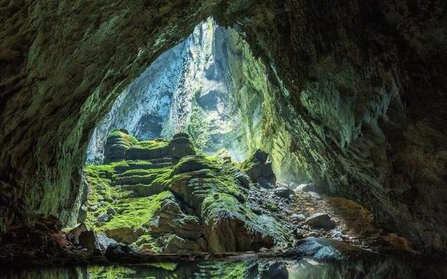 Du lịch tăng cao, nhiều khách sạn Quảng Bình kín phòng dịp hè - Ảnh 1.