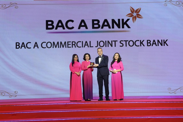 BAC A BANK giành 2 giải thưởng lớn tại HR Asia Award 2023 - Ảnh 1.