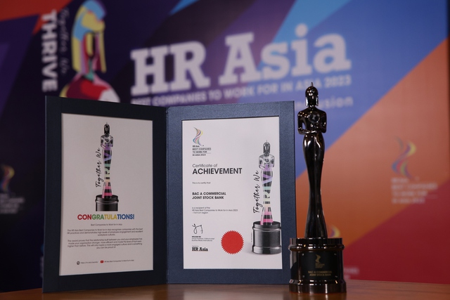 BAC A BANK giành 2 giải thưởng lớn tại HR Asia Award 2023 - Ảnh 2.
